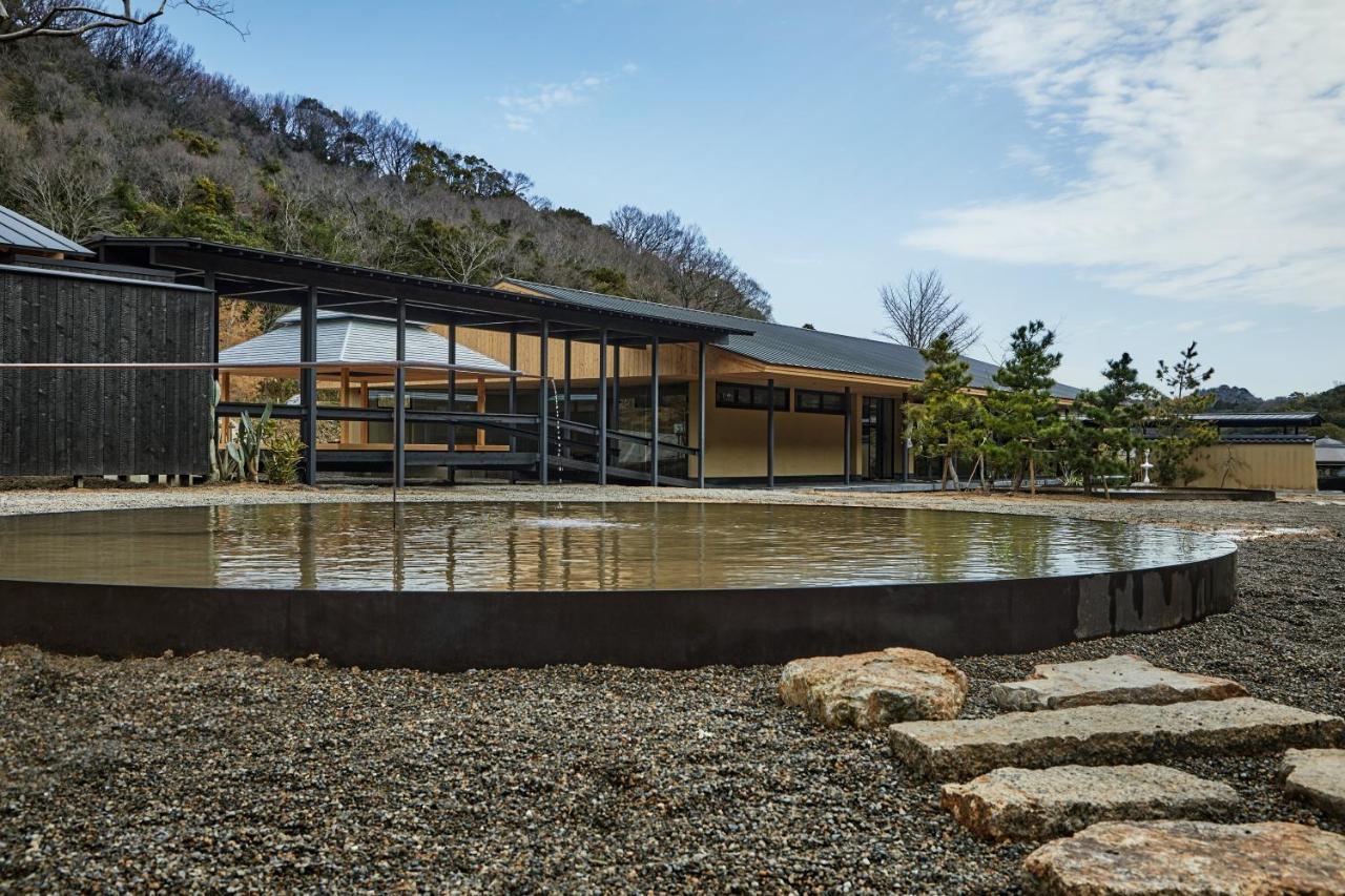 Naoshima Ryokan Roka Екстер'єр фото
