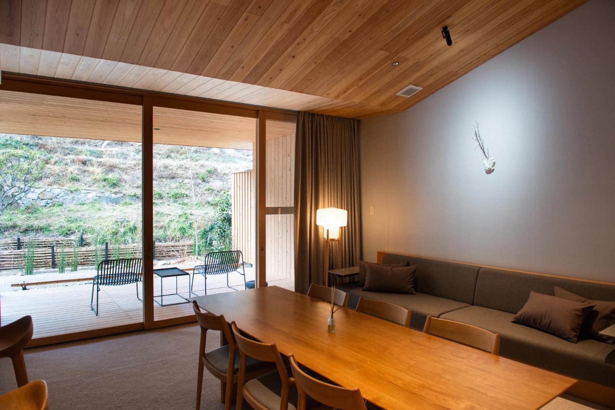 Naoshima Ryokan Roka Екстер'єр фото