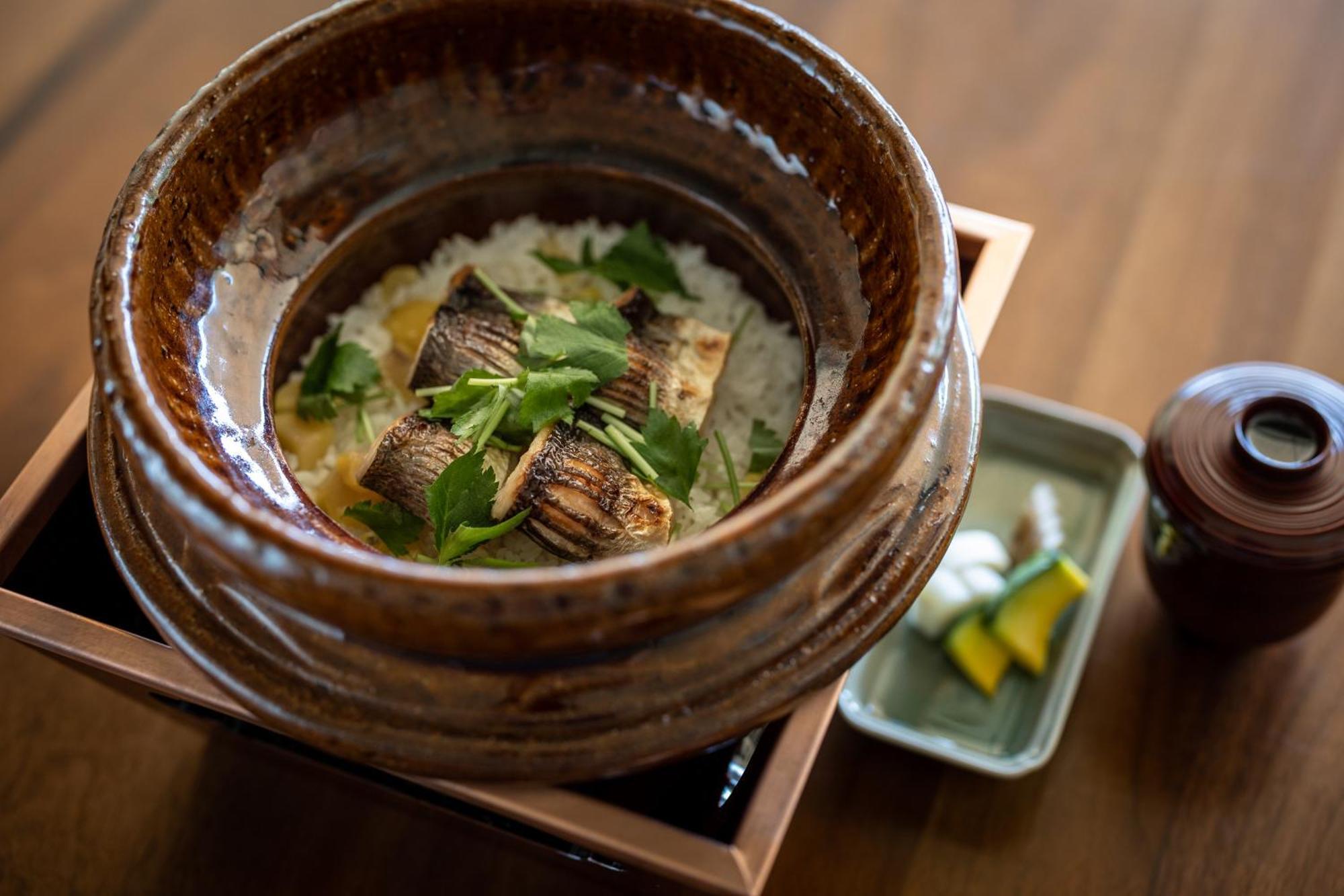 Naoshima Ryokan Roka Екстер'єр фото