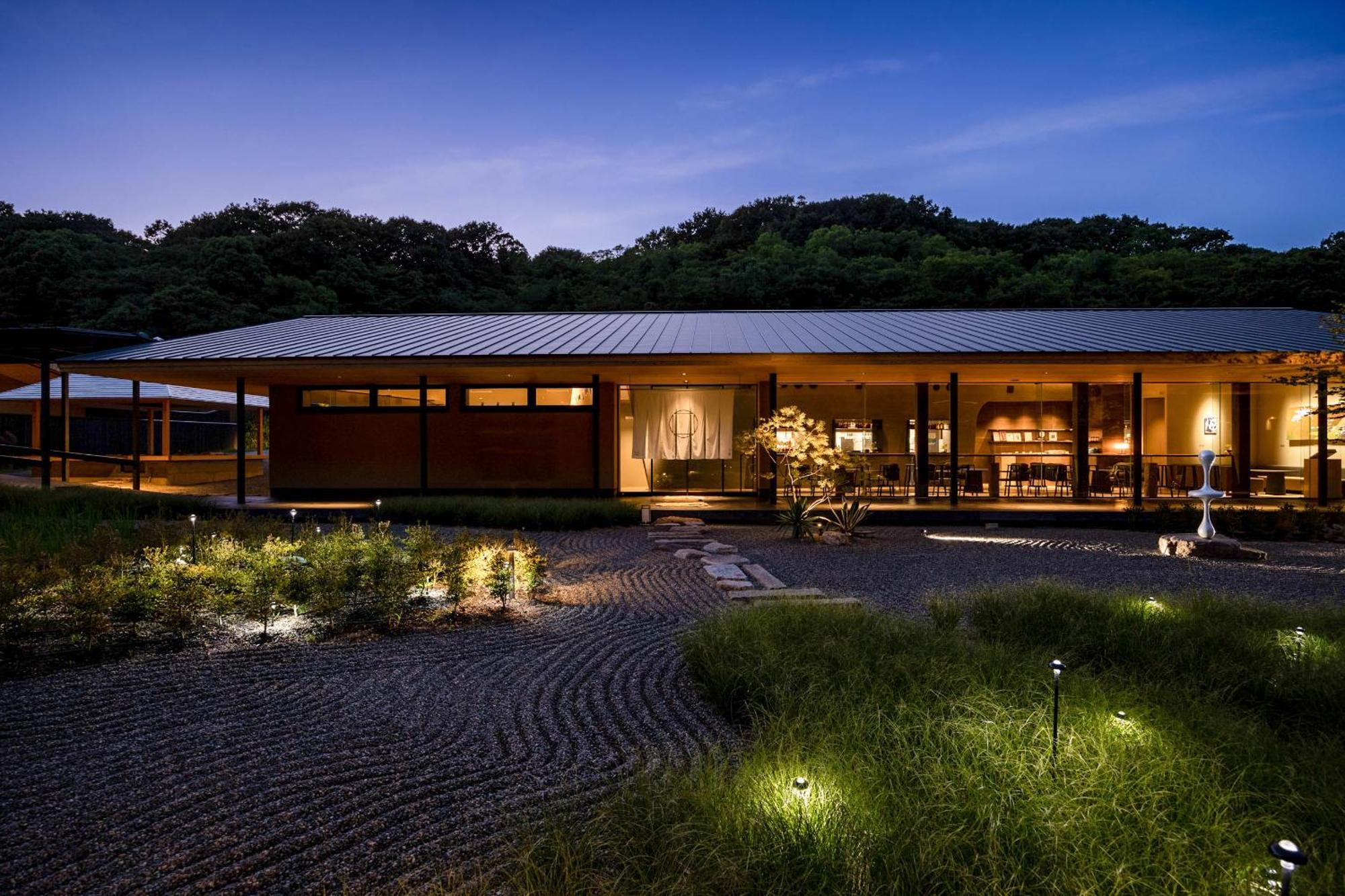 Naoshima Ryokan Roka Екстер'єр фото